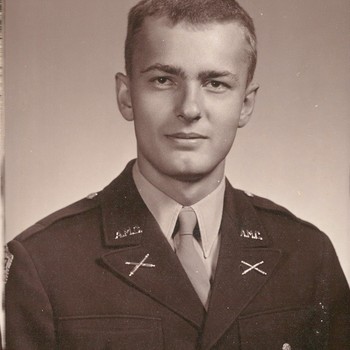 Photo of Lawrence Dausin